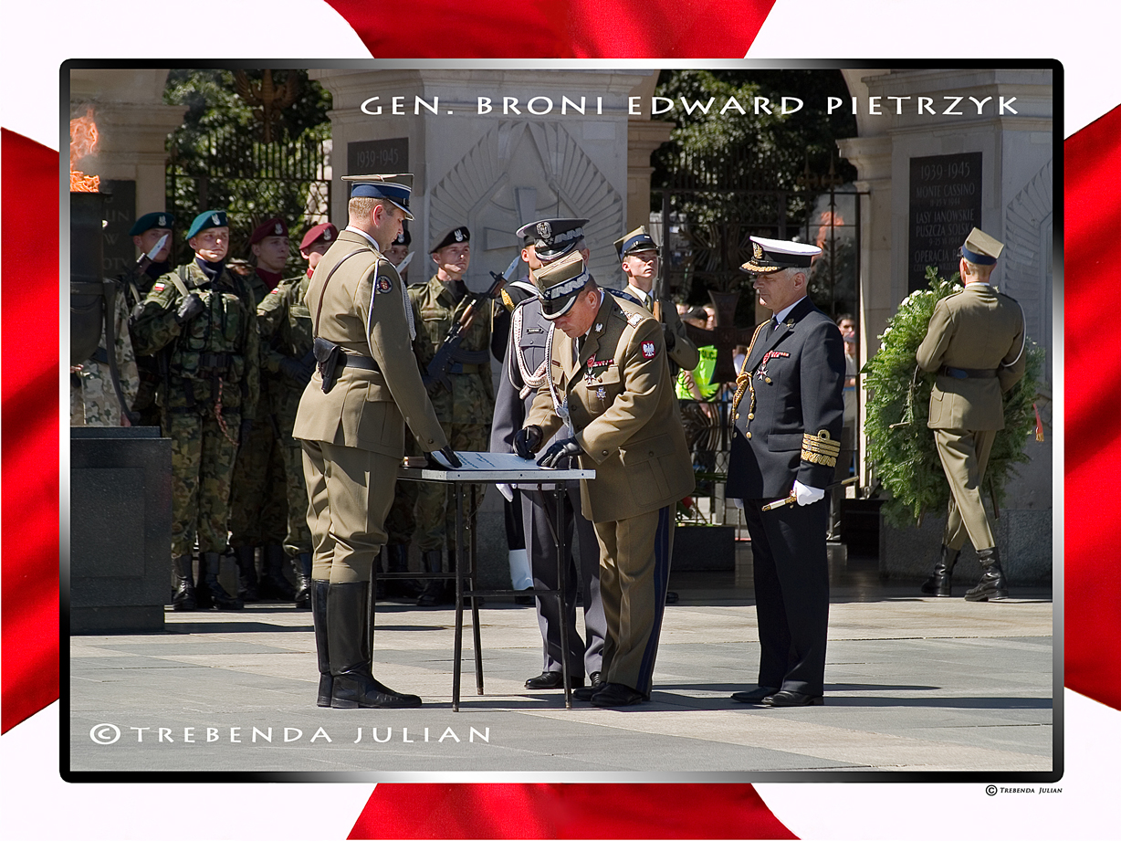Trebenda_Julian_Warszawa_03_GENERAŁ-BRONI-EDWARD-PIETRZYK2L